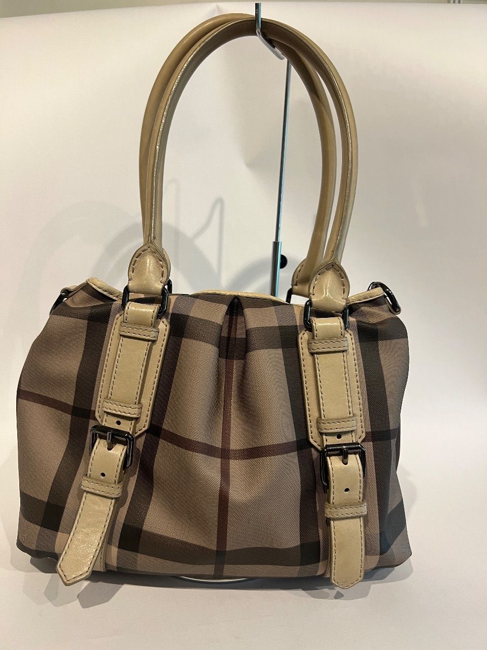 Bolsa tote Smoked Check canvas cinza com alça longa — foto 3