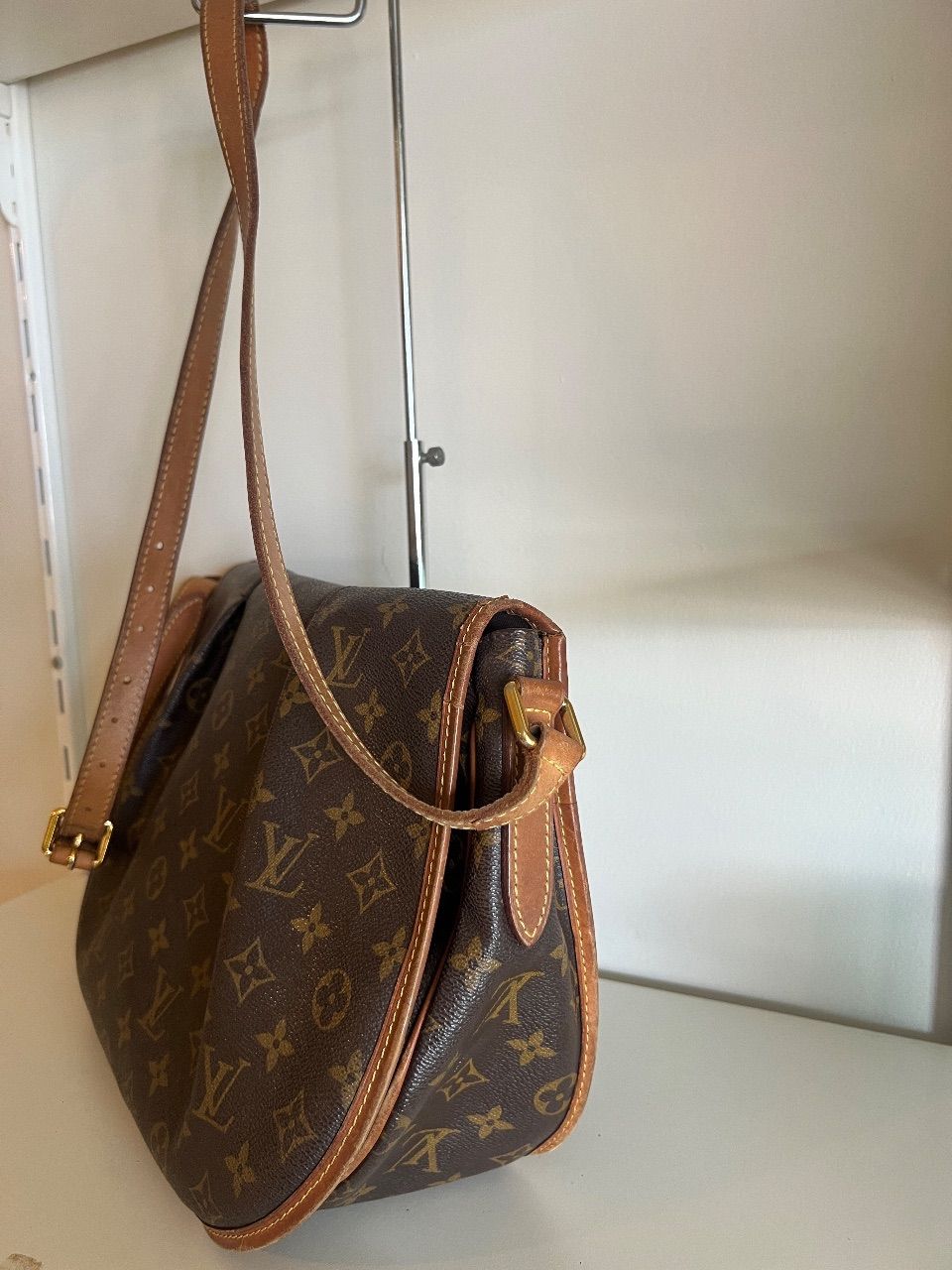 Bolsa Menilmontant monograma crossbody — foto 2