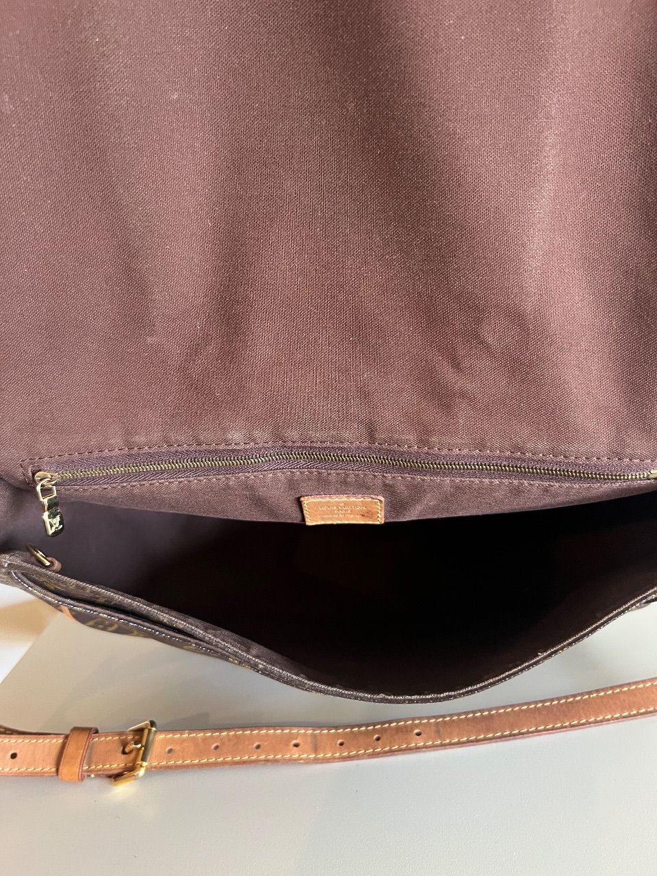 Bolsa Menilmontant monograma crossbody — foto 8
