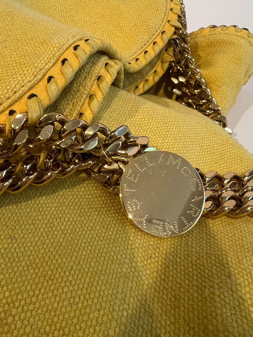 Bolsa Falabella tecido amarelo — foto 6