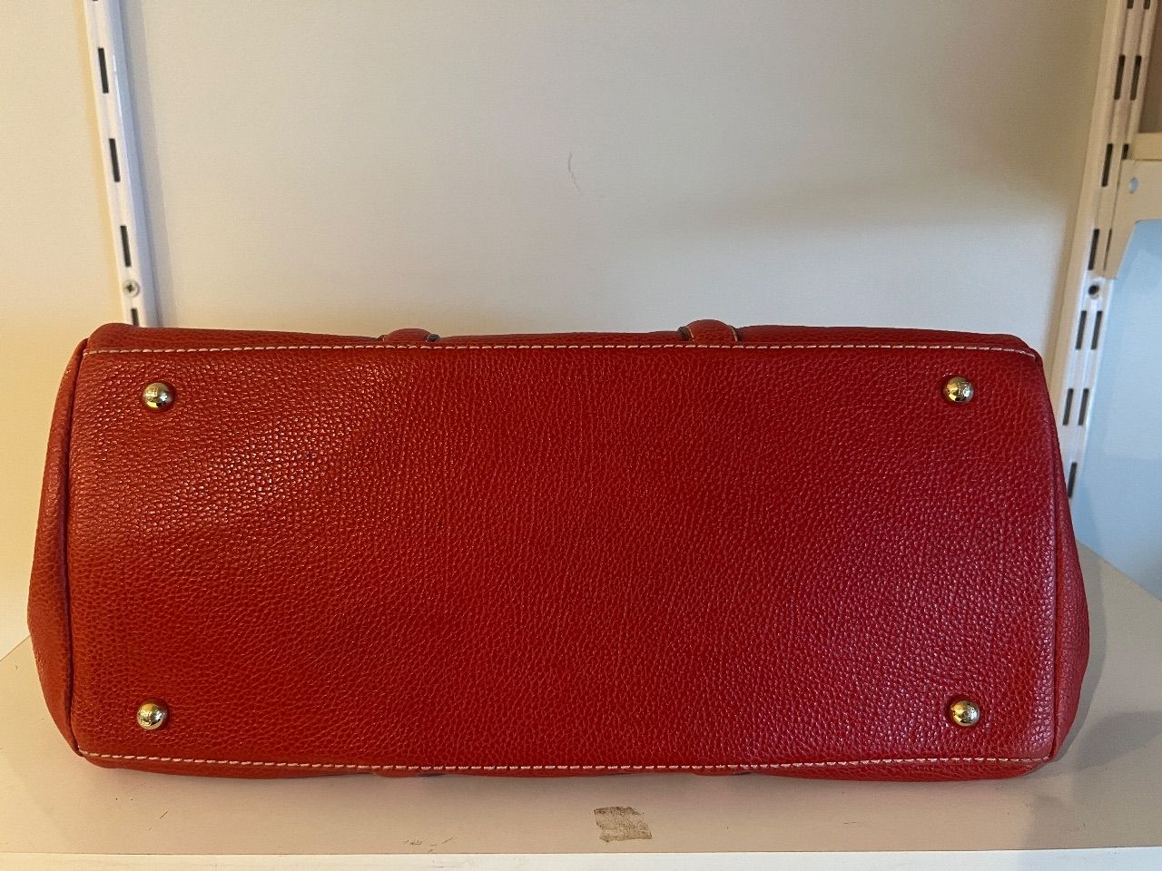 Bolsa tote Insignia couro vermelho com cadeado — foto 5
