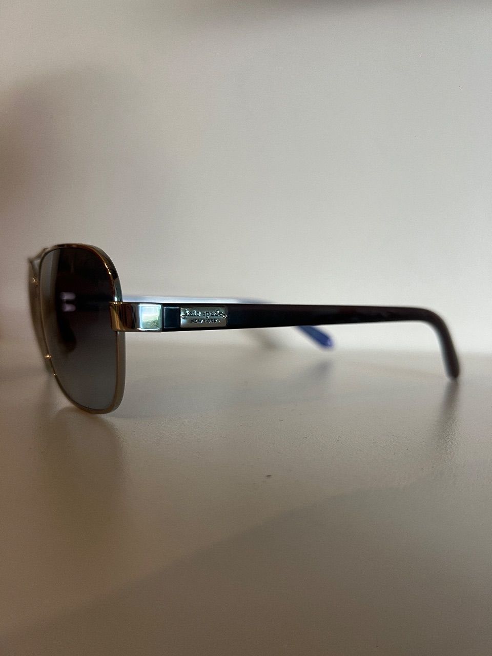 Óculos de metal com lente fumê — foto 2
