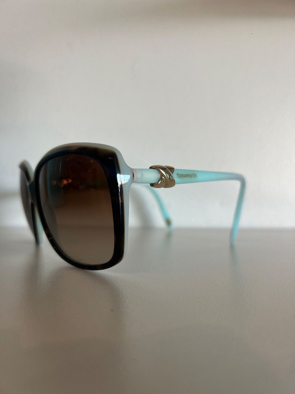 Óculos de sol acetato preto com haste azul — foto 2