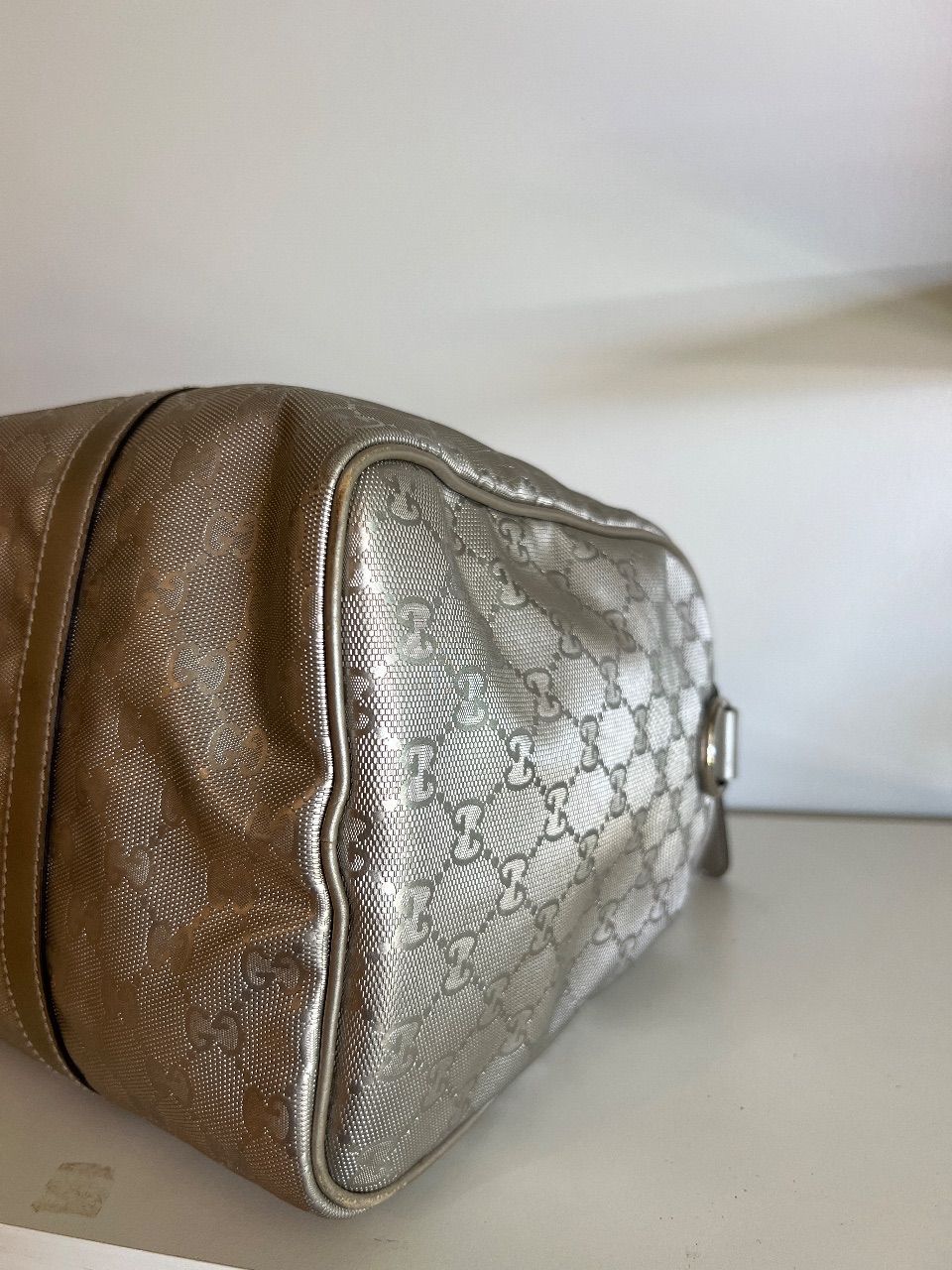 Bolsa boston GG imprimé metalizada prata — foto 5