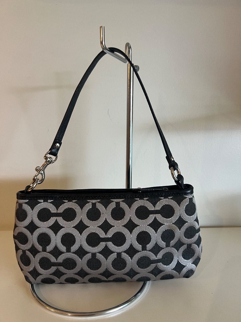 Bolsa clutch Op Art cinza e prata — foto 2