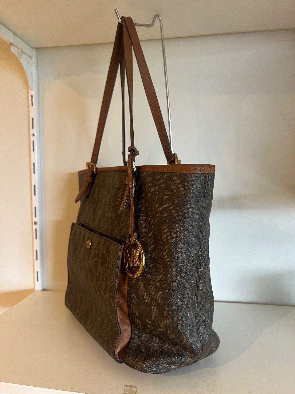 Bolsa Jet Set tote monograma marrom com alças de couro — foto 2