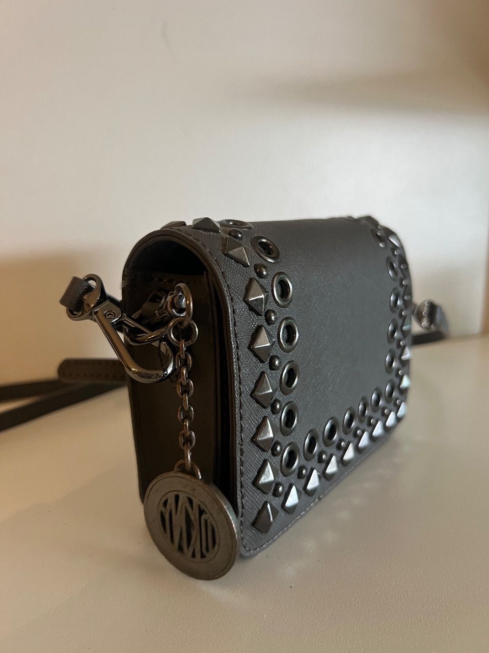 Bolsa mini tiracolo couro argila — foto 3